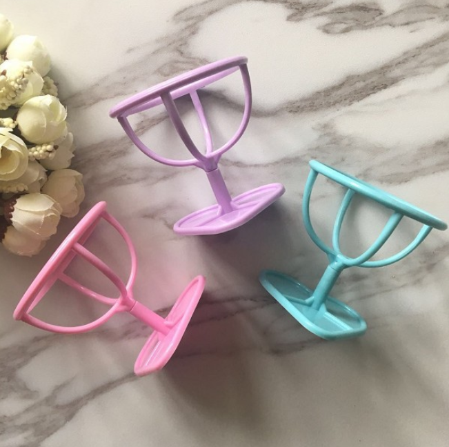 Heart-Shaped Colorful Makeup Sponge Holder