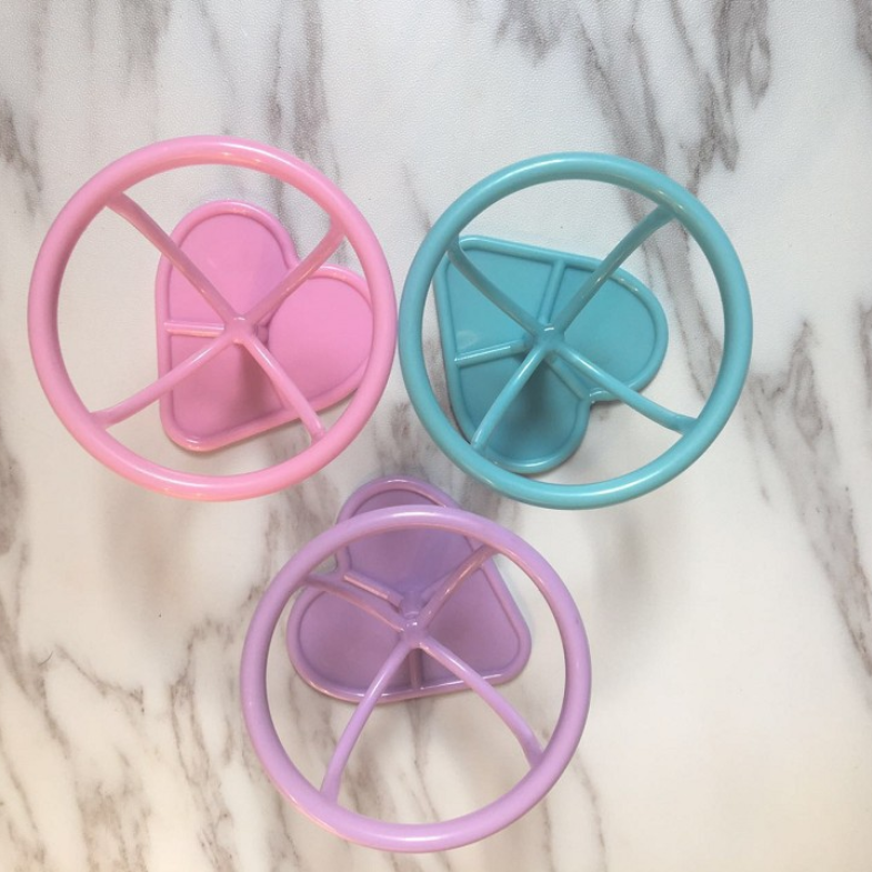 Heart-Shaped Colorful Makeup Sponge Holder
